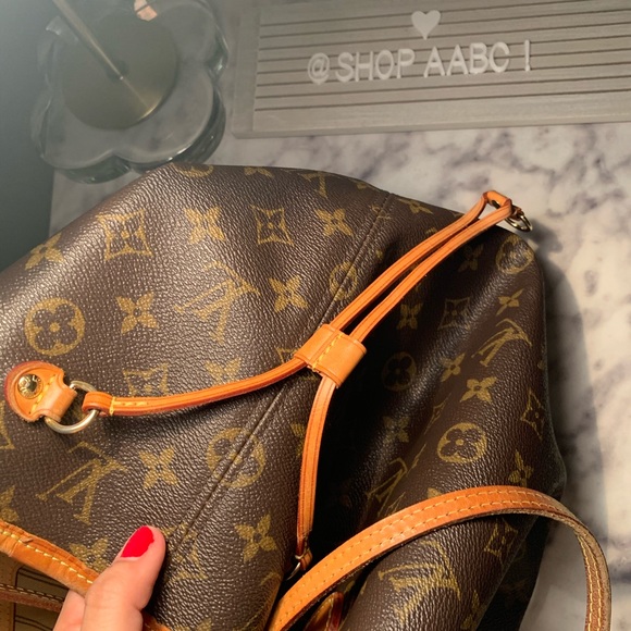 🛑SOLD ON FB🛑 Louis Vuitton Neverfull MM - Picture 6 of 8
